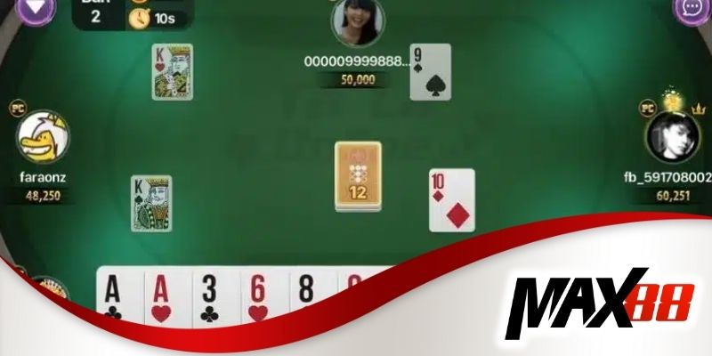 Game bài là một trong những sảnh game chính của Max88